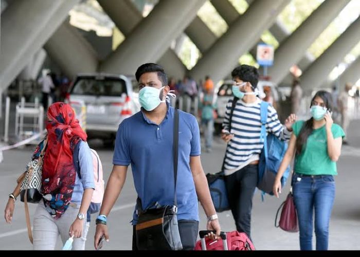 कोरोना दौर में यात्रा करने से पहले इन बातों का रखें ध्यान, देश- विदेश की यात्रा करने पर इन नियमों का करें पालन