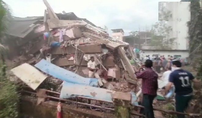 महाराष्ट्र के रायगढ़ में बड़ा हादसा, गिरी इमारत, 70 लोगों के दबे होने की आंशका