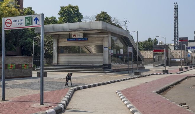 दिल्ली में दोबारा दौड़ेगी मेट्रो लेकिन पार्किंग और दुकानों पर लटका रहेगा ताला