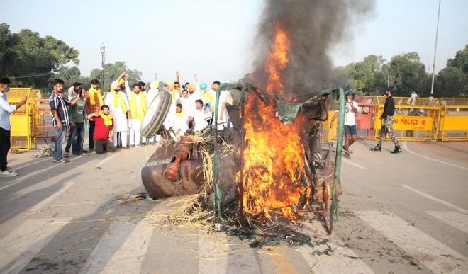 India Gate tractor fire