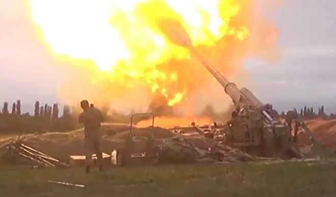 Armenia and Azerbaijan fight 