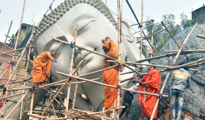 पश्चिम बंगाल में बनाई जा रही है भगवान बुद्ध की 100 फुट ऊंची प्रतिमा