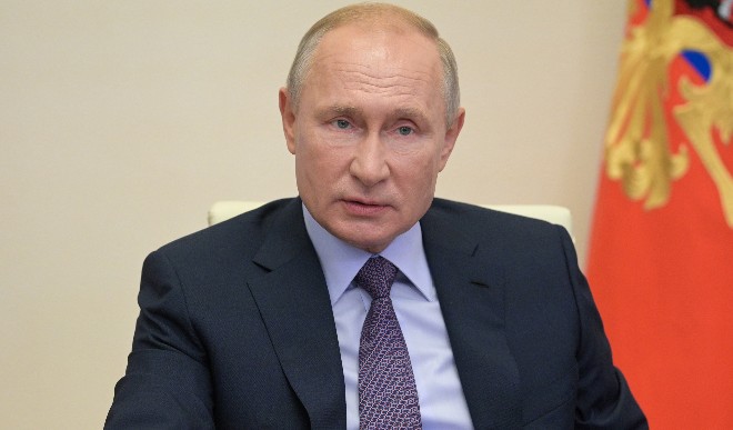 व्लादिमीर पुतिन ने रूस-अमेरिका परमाणु सशस्त्र संधि विधेयक पर किए हस्ताक्षर