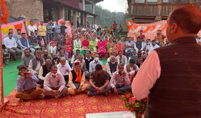 मुख्यमंत्री जयराम ठाकुर ने अपने गृहक्षेत्र में कार्यकर्ताओं को दिए चुनावी जीत के टिप्स