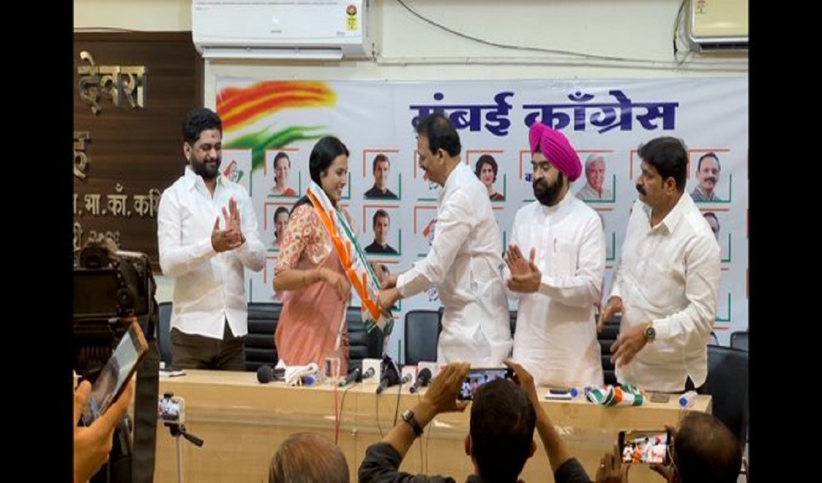 Television actor Kamya Punjabi joins Congress in Mumbai