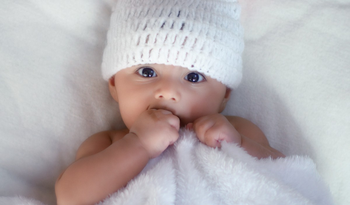 सर्दियों में नवजात शिशु को ठंड से बचाने के लिए ध्यान में रखें ये जरूरी बातें, ऐसे करें देखभाल
