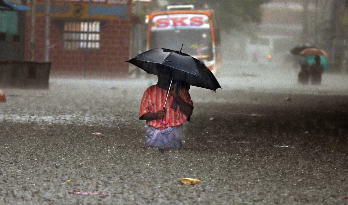 Extremely Heavy rain Over Parts of Tamil Nadu Today