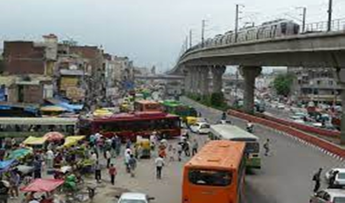 Delhi buses 