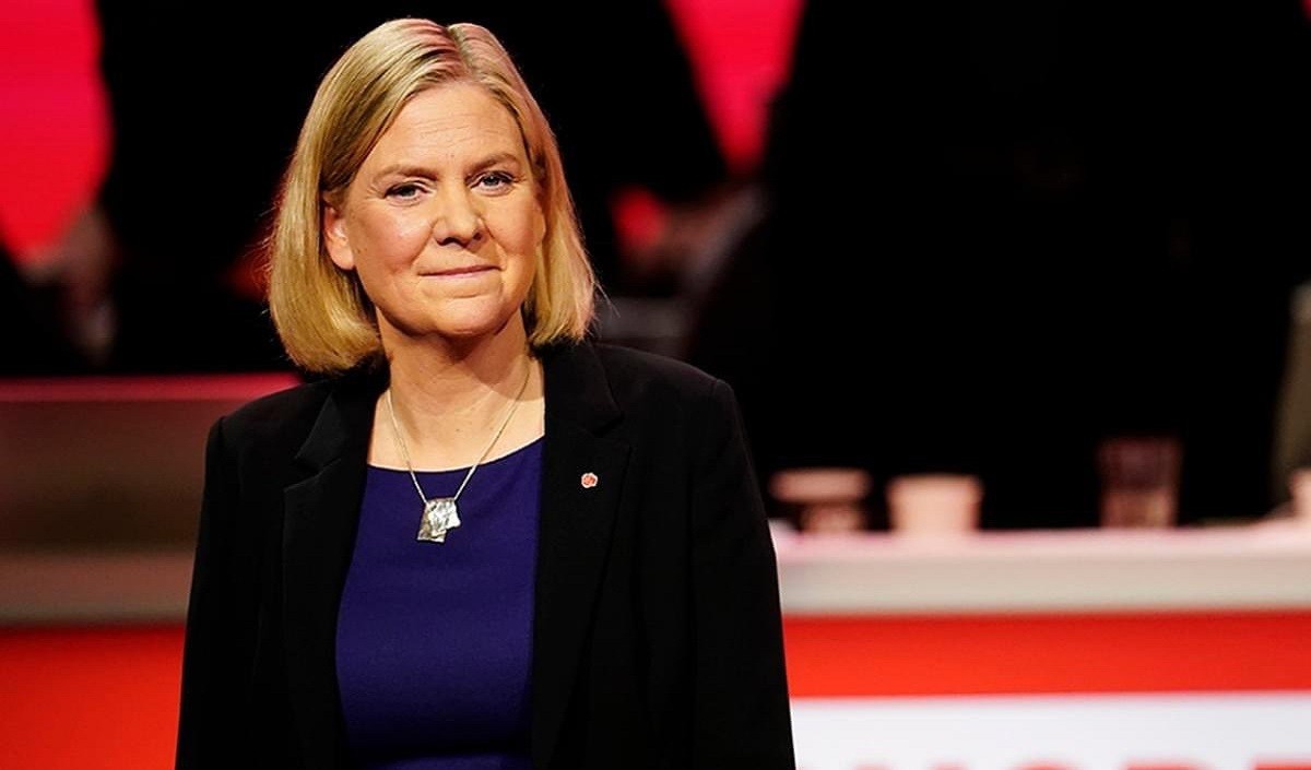 Swedens first female PM resigns hours after appointment
