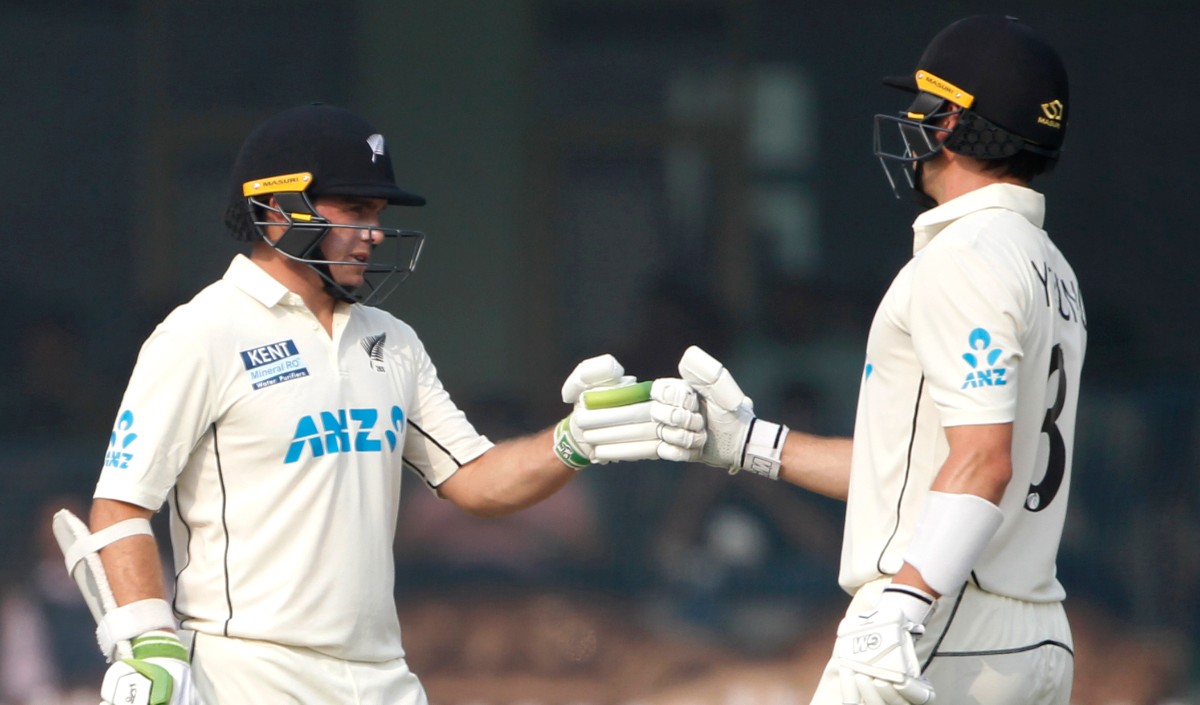 India vs New Zealand  Test Day 2 Highlights | अय्यर के शतक के बाद 345 रनों पर भारत की पारी खत्म, न्यूजीलैंड की मजबूत शुरूआत