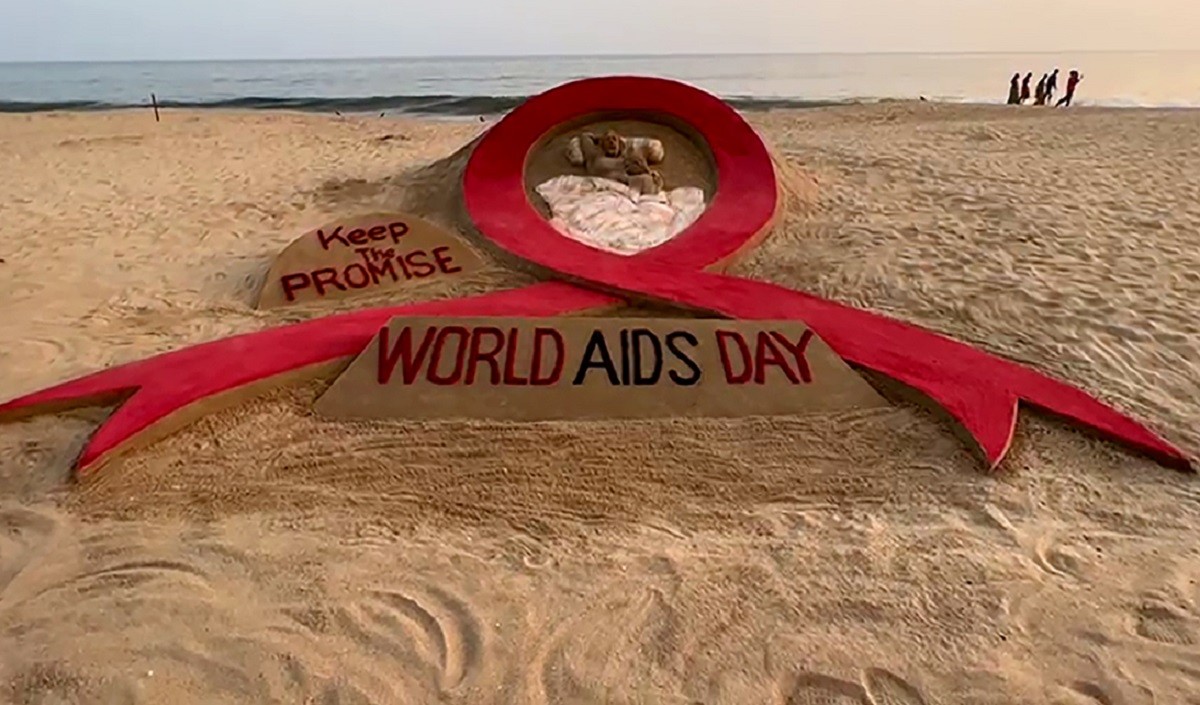 यूपी में विश्व एड्स दिवस विभिन्न कार्यक्रमों का आयोजन, संक्रमित लोगों को मिले सम्मान