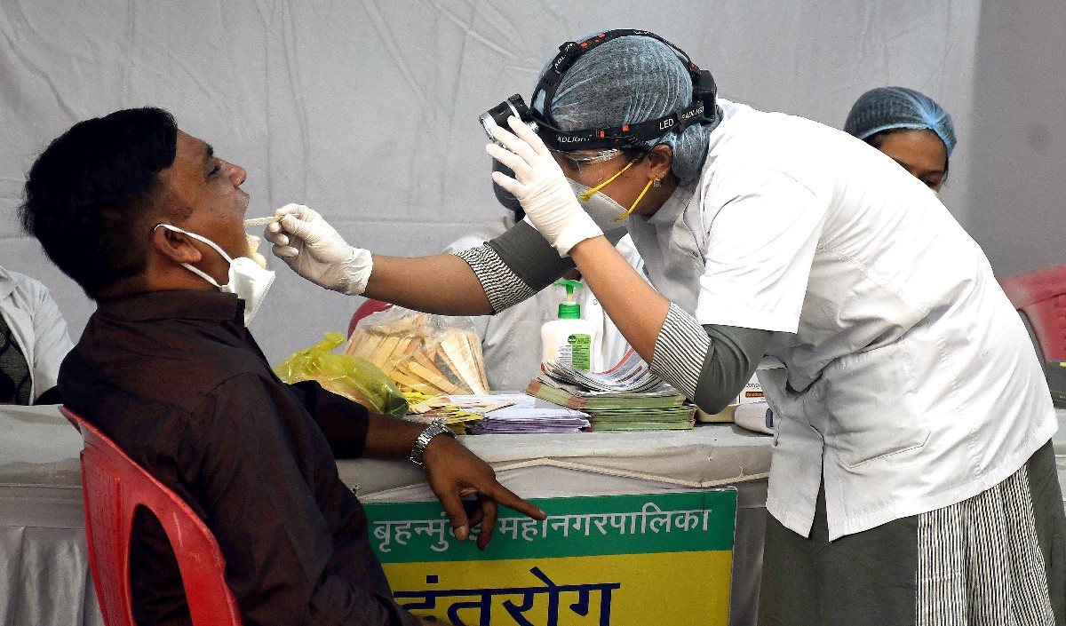 मुंबई में ओमीक्रोन के पहले दो मामले सामने आये, महाराष्ट्र में संक्रमितों की संख्या 10 हुई