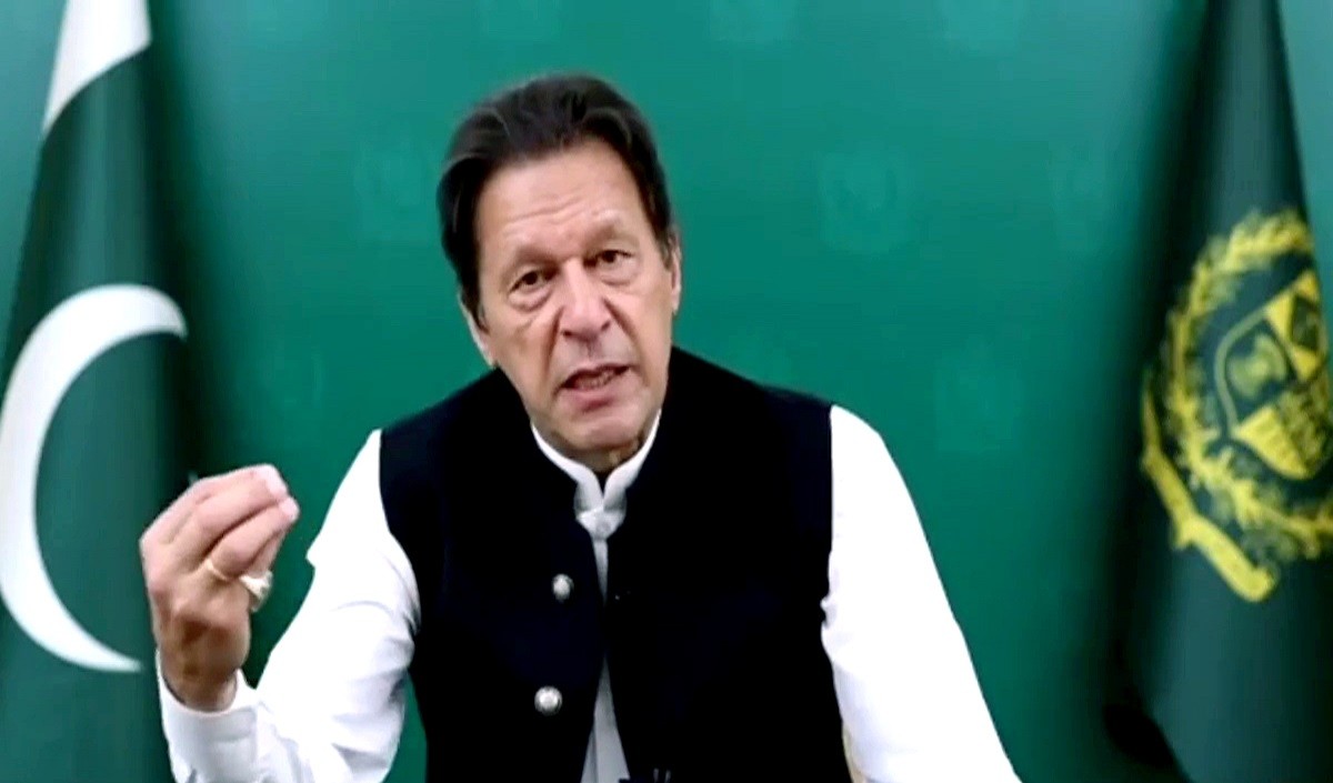 PM Imran Khan accuses political rivals of destroying Pakistan