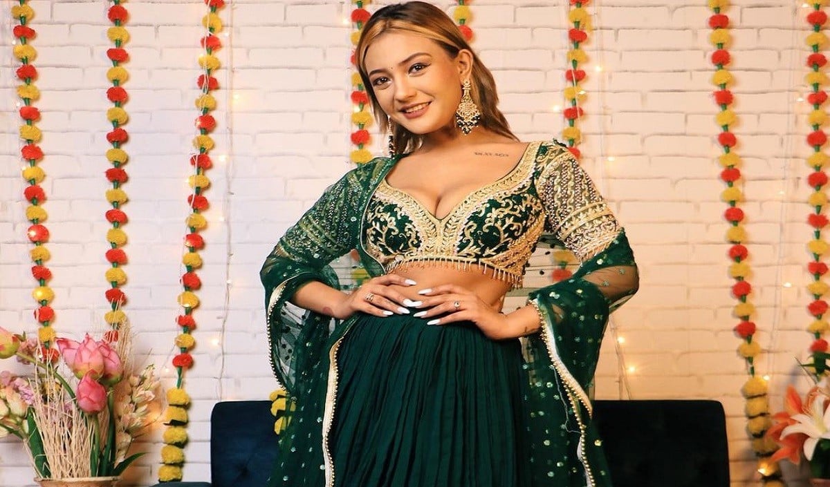 Aashika Bhatia Aashika Bhatia