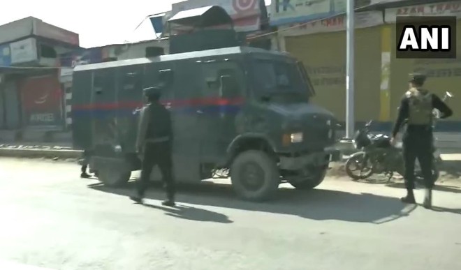 Terrorists open fire at police in Srinagar
