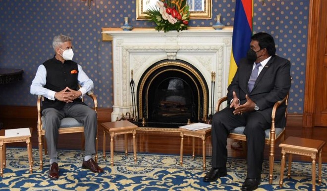एस जयशंकर ने मॉरीशस के राष्ट्रपति से की मुलाकात, 'अति विशिष्ट' द्विपक्षीय संबंधों पर हुई चर्चा