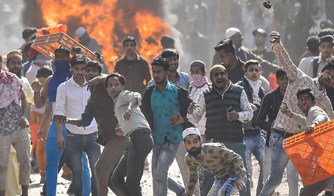 दिल्ली  हिंसा: दंगों से अपाहिज हुई जिंदगी , किसी ने गंवाई आंखें तो किसी को गंवाने पड़े हाथ