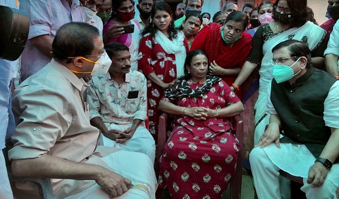 संघर्ष में मारे गये RSS कार्यकर्ता के परिवार की देखभाल करेगी भाजपा: प्रह्लाद जोशी