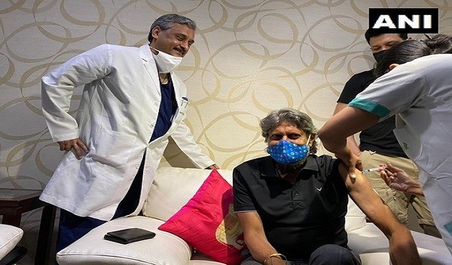 Kapil Dev gets first dose of COVID-19 vaccine 