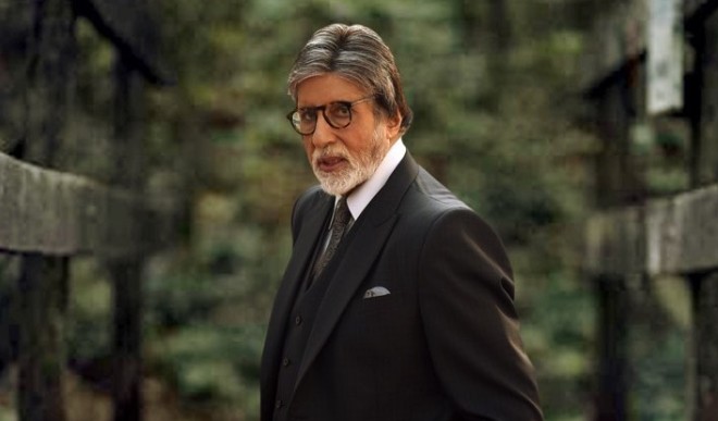 Amitabh Bachchan returns to work after eye surgery
