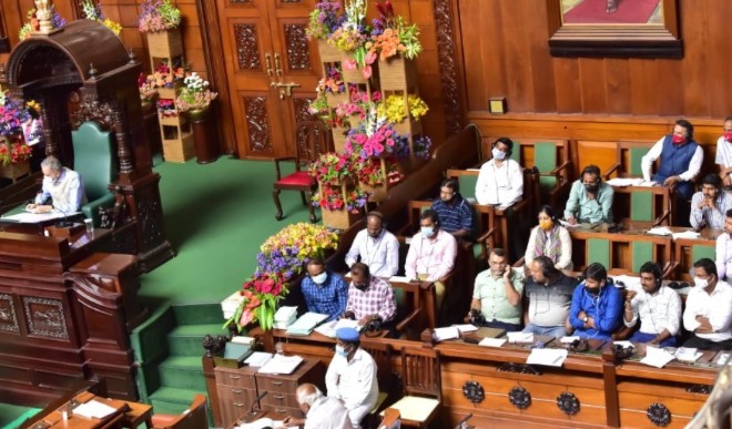 Uproar in Karnataka Assembly over sex scandal