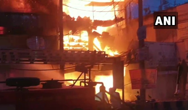 Fire breaks out at a hardware shop in Gurgaon