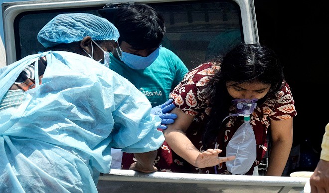 भारत में कोरोना के एक दिन में रिकॉर्ड 3.49 लाख से अधिक मामले, 2,767 लोगों की मौत