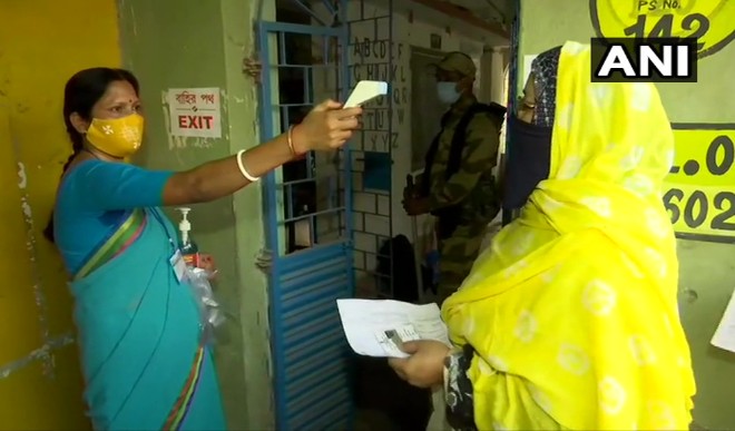 पश्चिम बंगाल चुनाव: सातवें चरण में 34 सीटों पर 284 उम्मीदवारों के लिए मतदान जारी