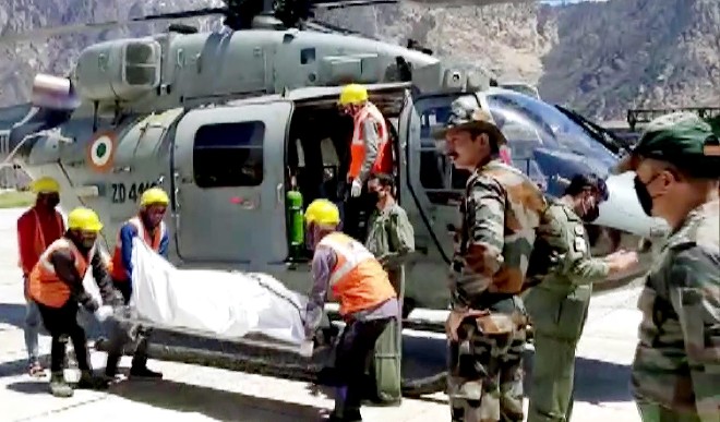 उत्तराखंड के चमोली में आये हिमस्खलन में अब तक 13 लोगों की मौत, बचाव कार्य जारी