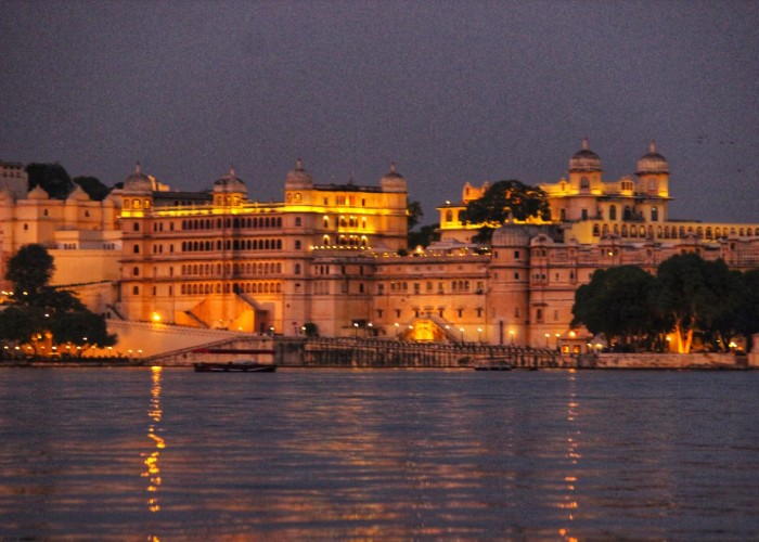 'द सिटी ऑफ लेक' के नाम से प्रसिद्ध है उदयपुर, यहाँ मौजूद हैं घूमने की कई बेहतरीन जगहें