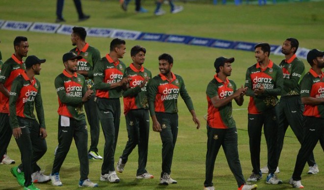 बांग्लादेश ने श्रीलंका से पहली बार वनडे सीरीज जीती, मुशफिकुर ने जड़ा शतक