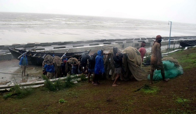 चक्रवाती तूफान ‘यास’ बंगाल, ओडिशा में तटों से टकराया, चार लोगों की मौत