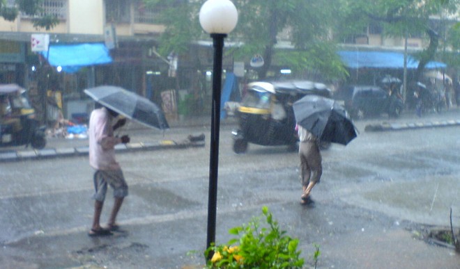 RAIN IN MUMBAI