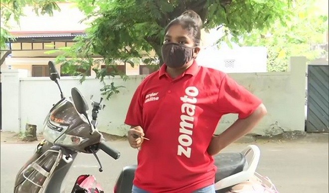 Zomato to Increase Number of Women Delivery Partners to 10% by Year End