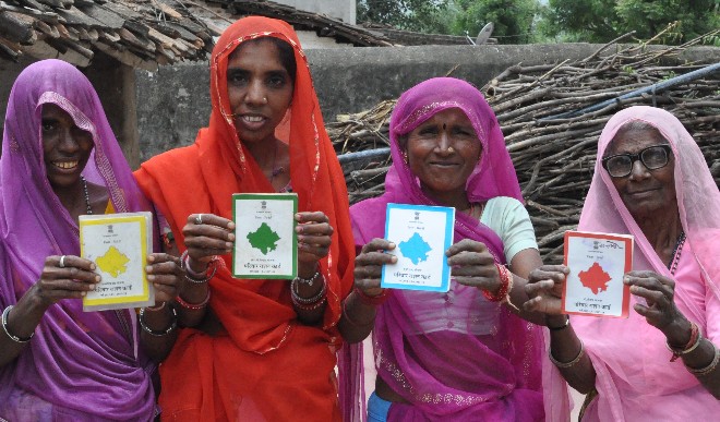 ration card holder can complain on these helpline number