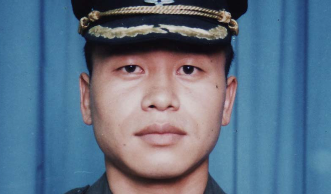 Lt Nongrum, six Pakistani soldiers hiding in bunkers were cut with bullets!