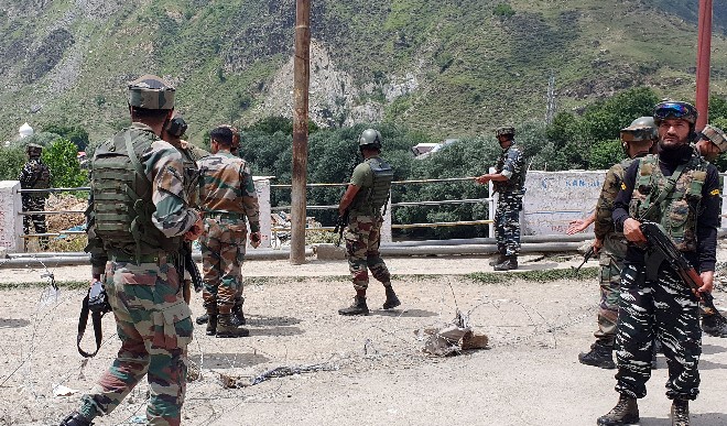 IED defused in J&Ks Rajouri, search continues for terrorists
