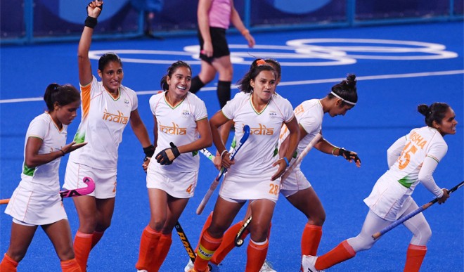 women hockey team women hockey team