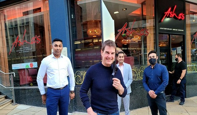 Tom Cruise visits Asha Bhosles UK restaurant