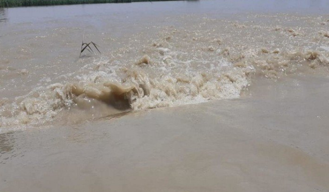 गंगा का जलस्तर बढ़ने से बड़ा बाढ़ का खतरा