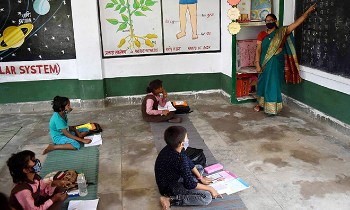 नये भारत में शिक्षकों के समक्ष श्रेष्ठ, संवेदनशील और देशभक्त युवा पीढ़ी के निर्माण की कठिन चुनौती