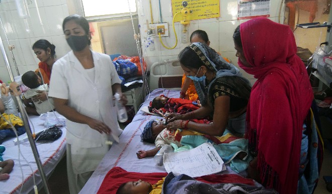 फिरोजाबाद में डेंगू से अब तक 63 लोगों की मौत, मरीजों के आने का सिलसिला जारी