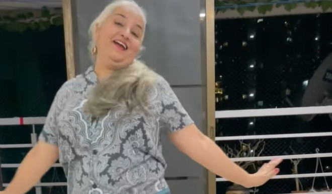 स्टूडेंट ऑफ द ईयर 2 के गाने जवानी पर 63 साल की दादी के जोरदार ठुमके, सोशल मीडिया पर वायरल हुआ वीडियो