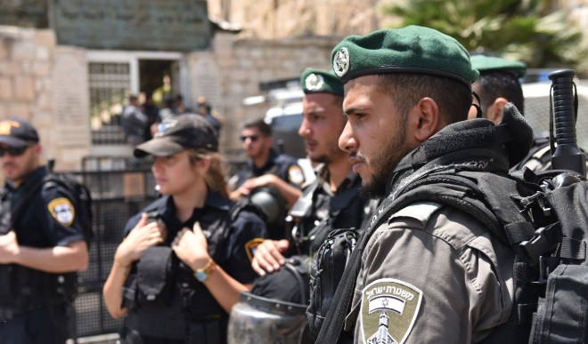 इजराइल: यरुशलम में इज़राइल पुलिस ने अधिकारियों पर हमला करने वाली महिला को गोली मारी