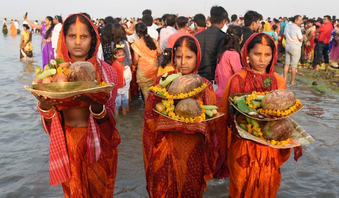 दिल्ली में इस साल सार्वजनिक जगहों पर नहीं कर सकेंगे छठ पूजा समारोह, DDMA ने लगाई रोक