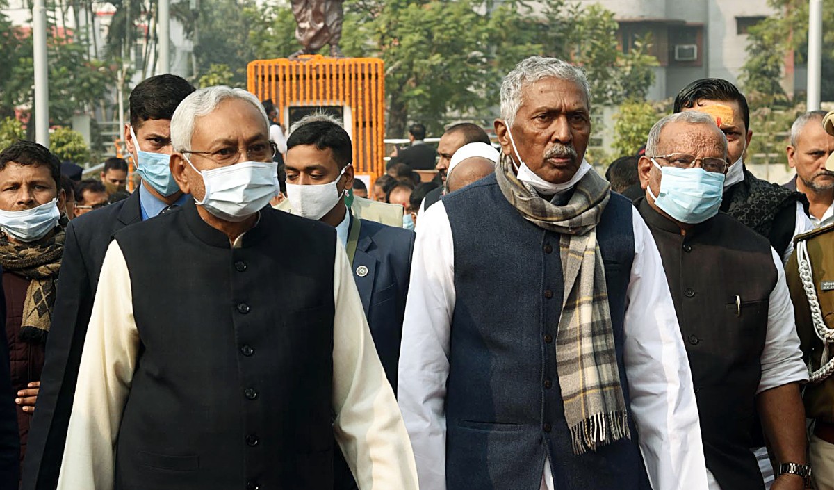 बिहार में नीतीश कुमार मंत्रिमंडल के चार सदस्य कोरोना वायरस से संक्रमित