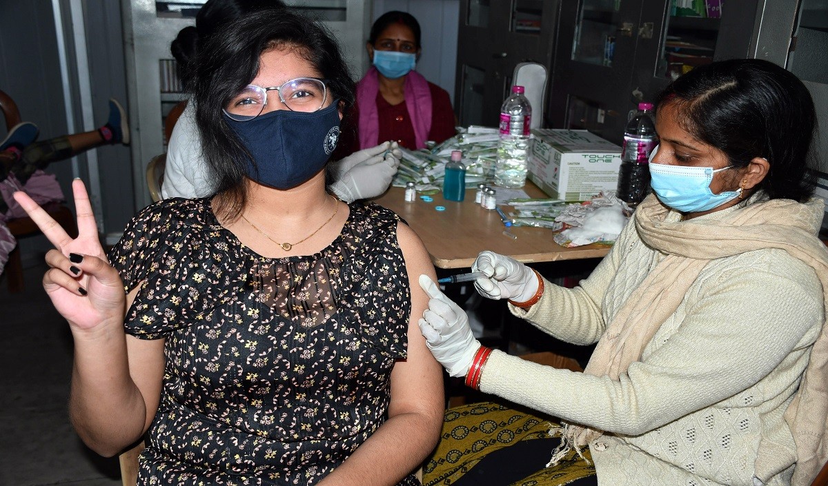 भारत में 150 करोड़ के पार हुआ टीकाकरण का आंकड़ा, पीएम मोदी ने देशवासियों को दी बधाई