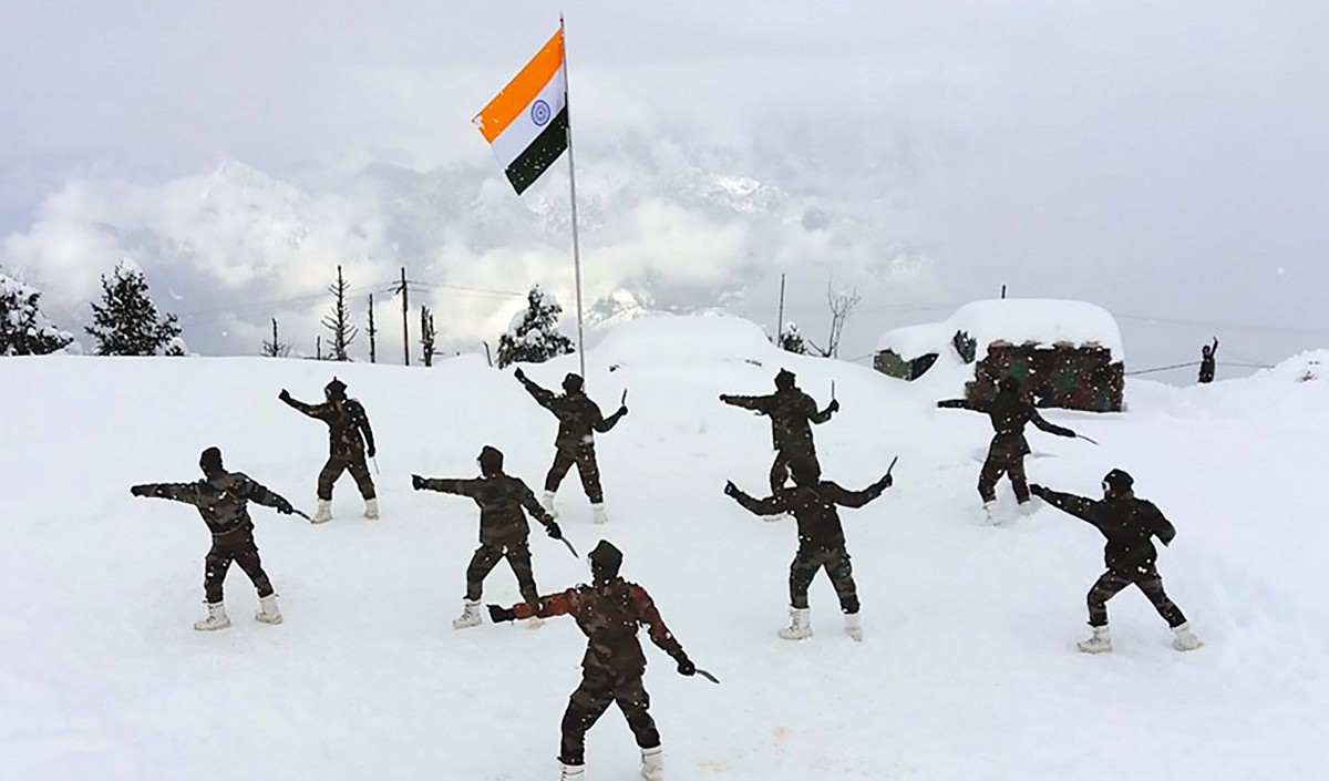 Troops of the Indian Army performed Khukuri Dance in the snow-clad ranges