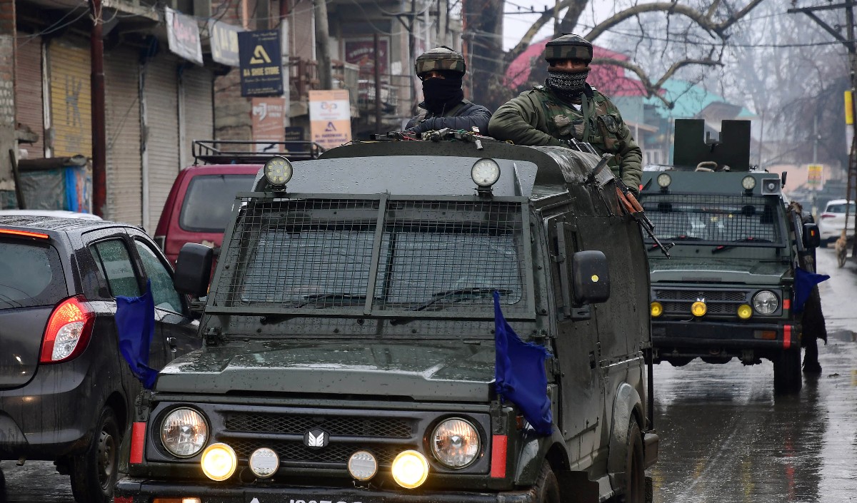 Security forces encounter terrorists jammu and Kashmir, two terrorists killed