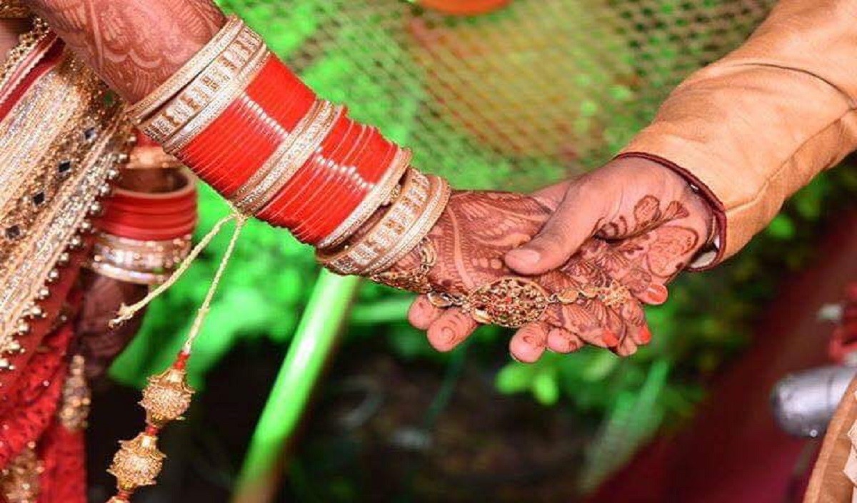 Wives were exchanged among themselves for sex in Kerala Wives were exchanged among themselves for sex in Kerala
